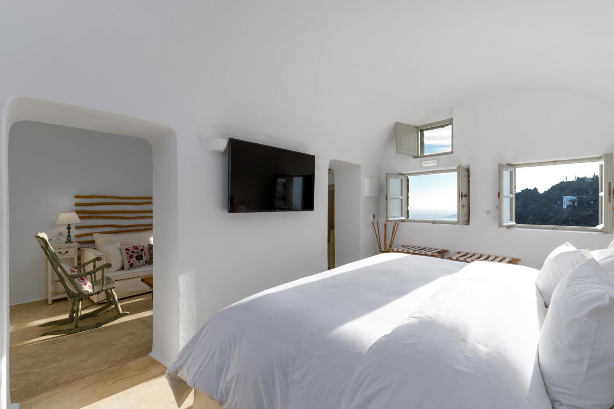 Iconic Santorini, A Boutique Cave Hotel By Sandglass Imerovigli  Room photo