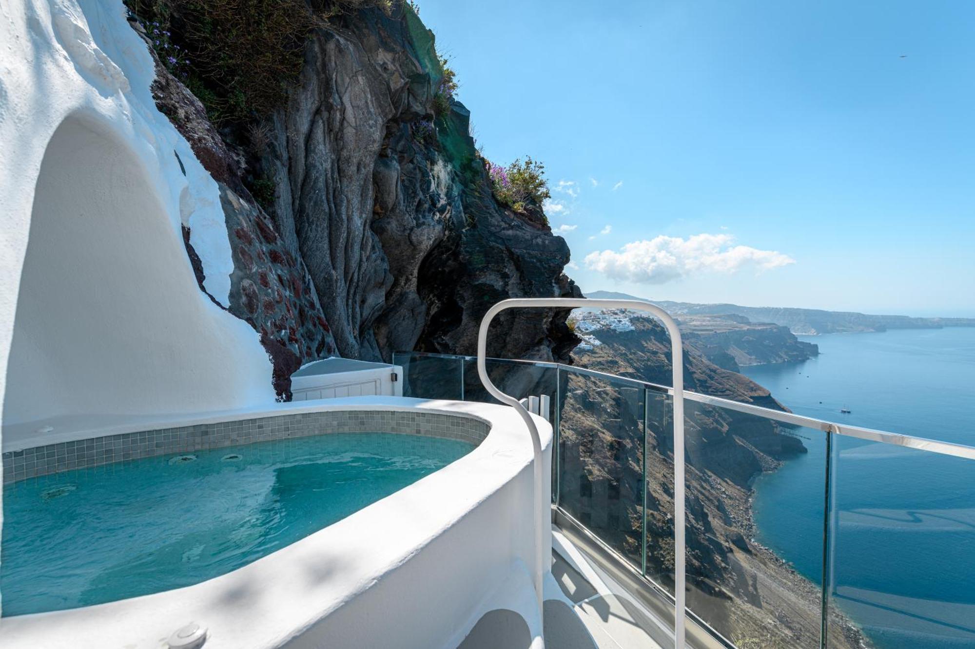 Iconic Santorini, A Boutique Cave Hotel By Sandglass Imerovigli  Room photo