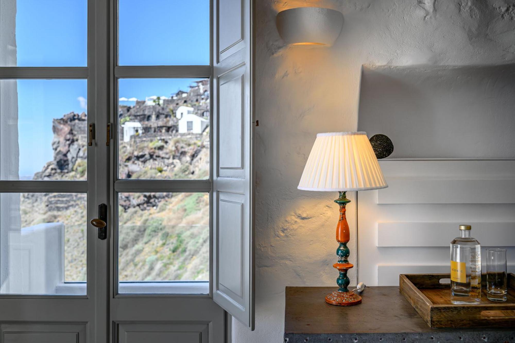 Iconic Santorini, A Boutique Cave Hotel By Sandglass Imerovigli  Room photo